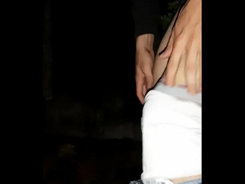 ❤️ Ҳамсояам ба девори карантини ман ҷаҳид ❤ Суперпорно дар мо ☑