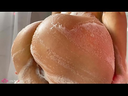 ❤️ Brunette Masturbates киска бо вибратор ба оргазми шадид дар душ ❤ Суперпорно дар мо ☑